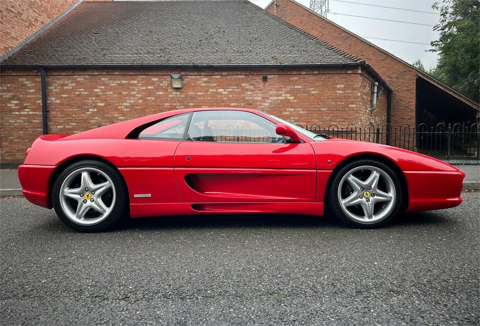 F355 6-spd, red/black