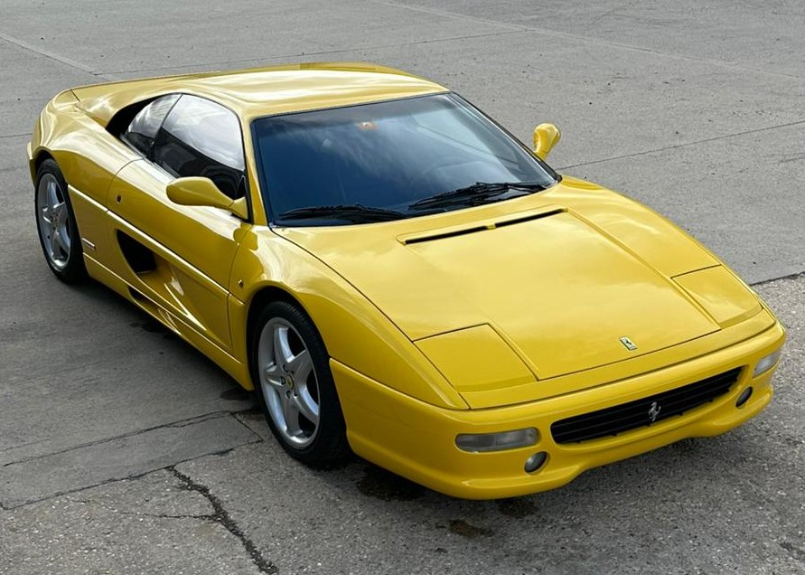 Ferrari F355 GTB 6-spd, Giallo Modena/Nero, non-airbag